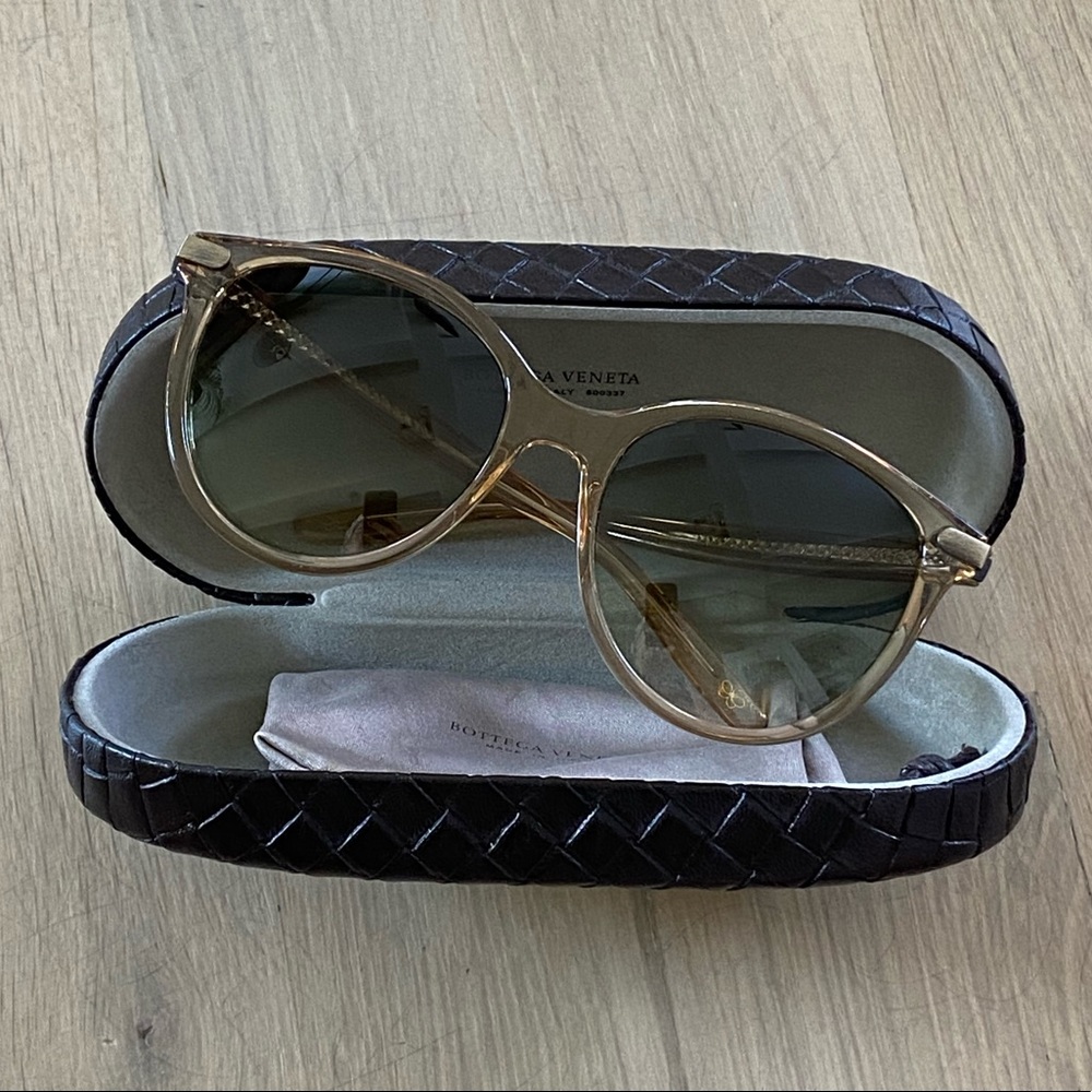 Bottega Veneta glasses